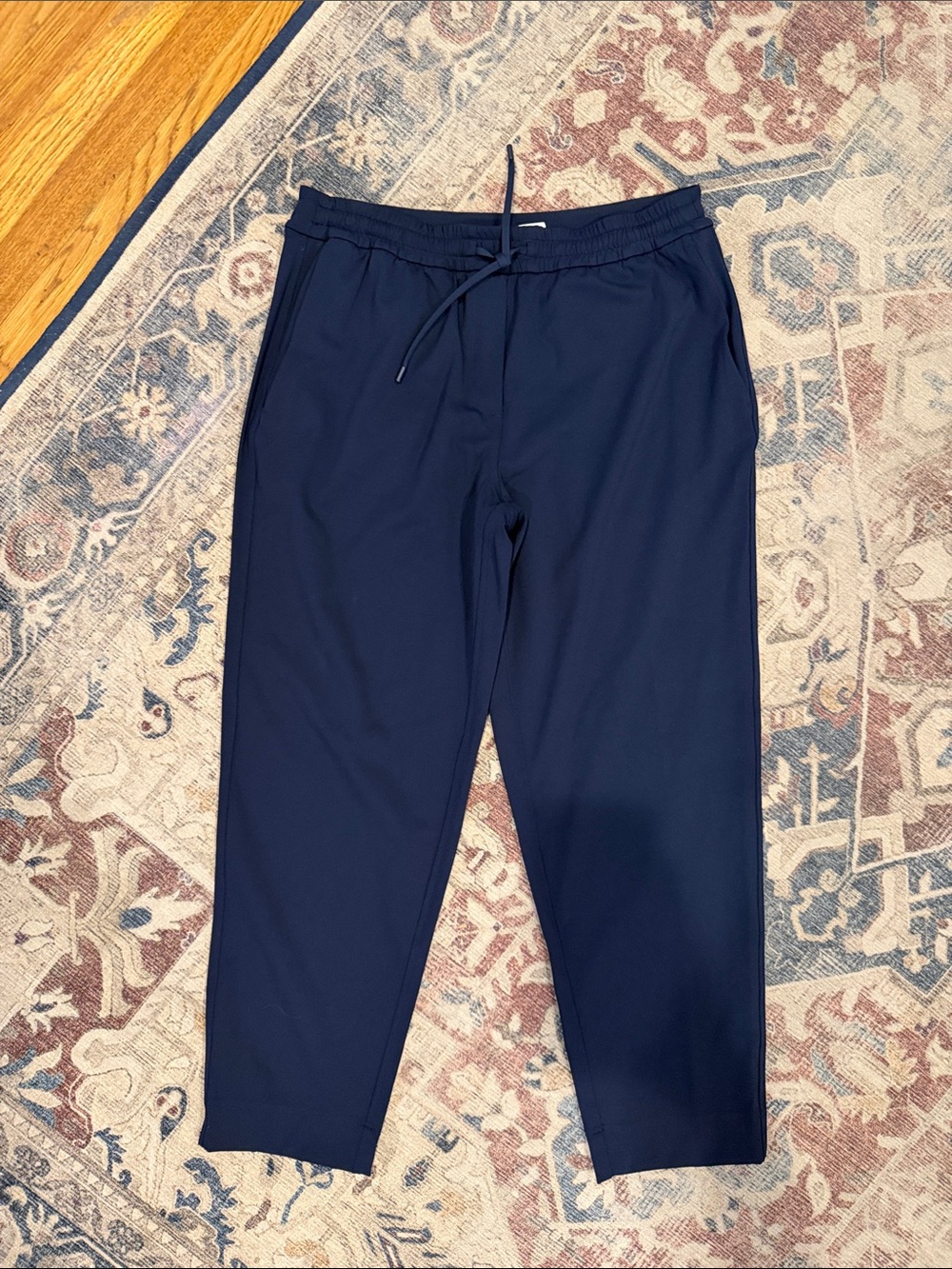 LULULEMON women’s Navy Drawstring Pants with slim ankle - ankle length